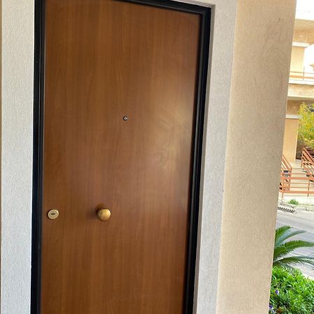Cozy Apartment Near Airport Koropion Luaran gambar